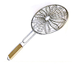 OSCABBQ0203566 New Design Flower Figure Charcoal Barbecue Wire Grill Basket Round with Wooden Handle