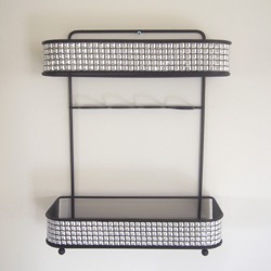 OSWY014 shelving for bathroom walls